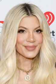 Тори Спеллинг — фото