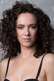 Amy Manson — фото