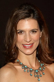 Perrey Reeves — фото